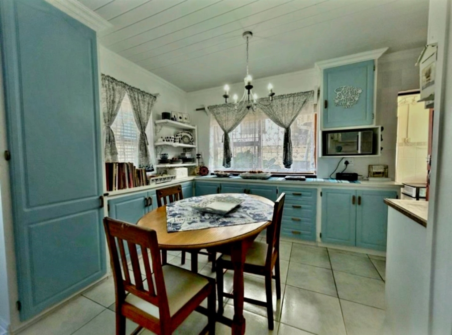  Bedroom Property for Sale in Hartenbos Heuwels Western Cape